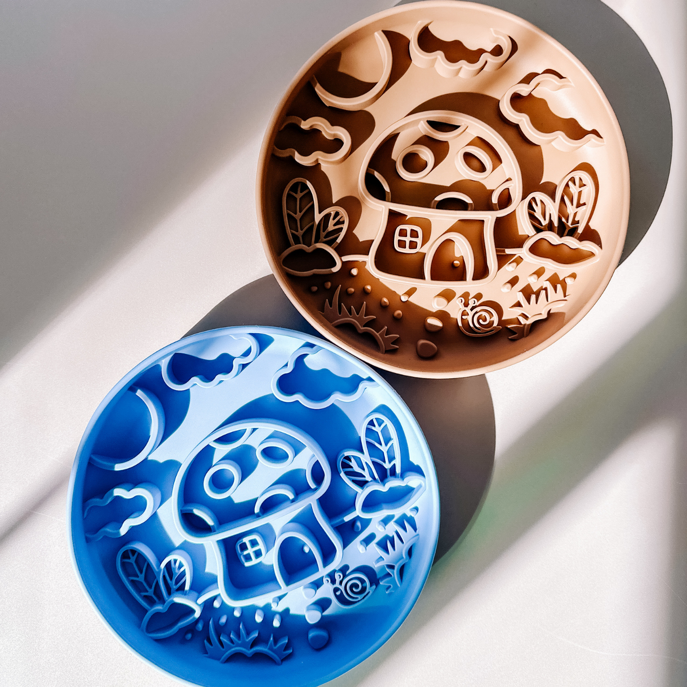 Mushroom Slow Feeder Plum Sky