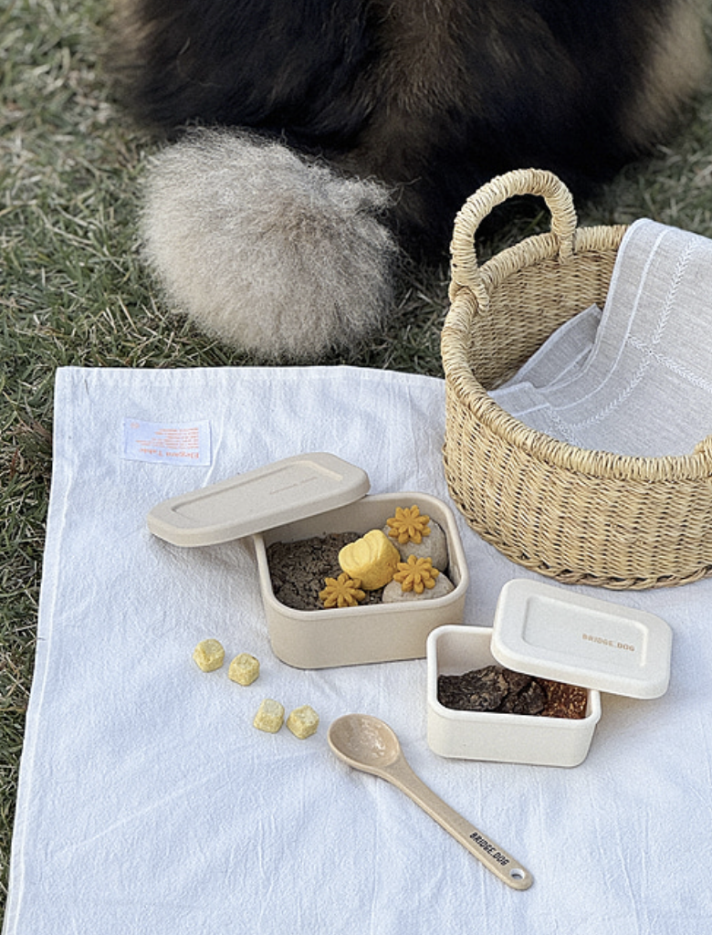 Bridge Dog DOG SI RAK Case CREAM