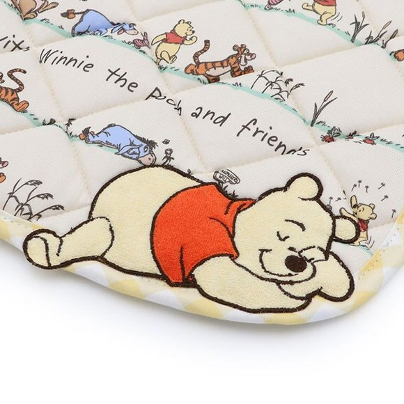 Hibernation Winnie the Pooh Cooling Mat