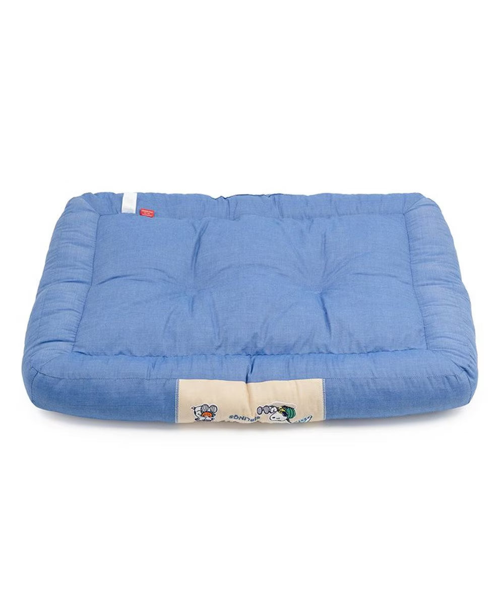 Snoopy Summer Vacation Cool Square Cuddler Bed